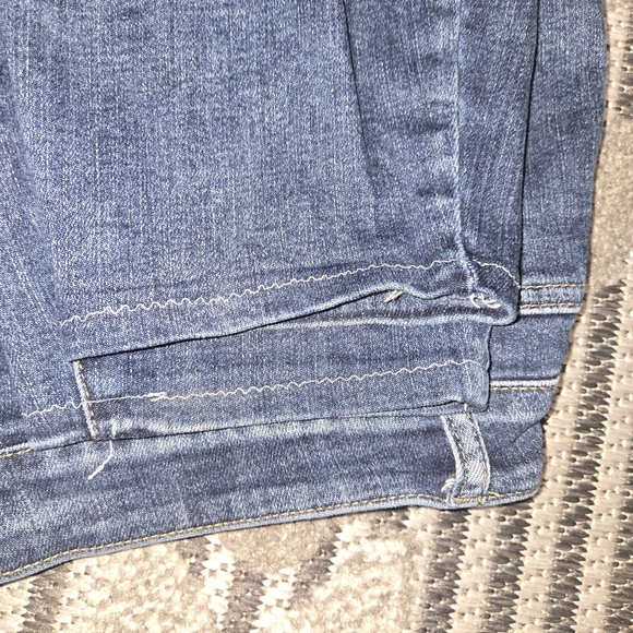 72. Judy Blue Jeans - Picture 6 of 6